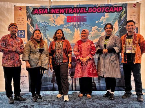 Perwakilan Insan Wisata Kids (Yogyakarta), Borneo Escape (Palangkaraya), dan Kementerian Pariwisata RI dalam rangkaian kegiatan Asia New Travel Bootcamp 2026 di Okinawa.