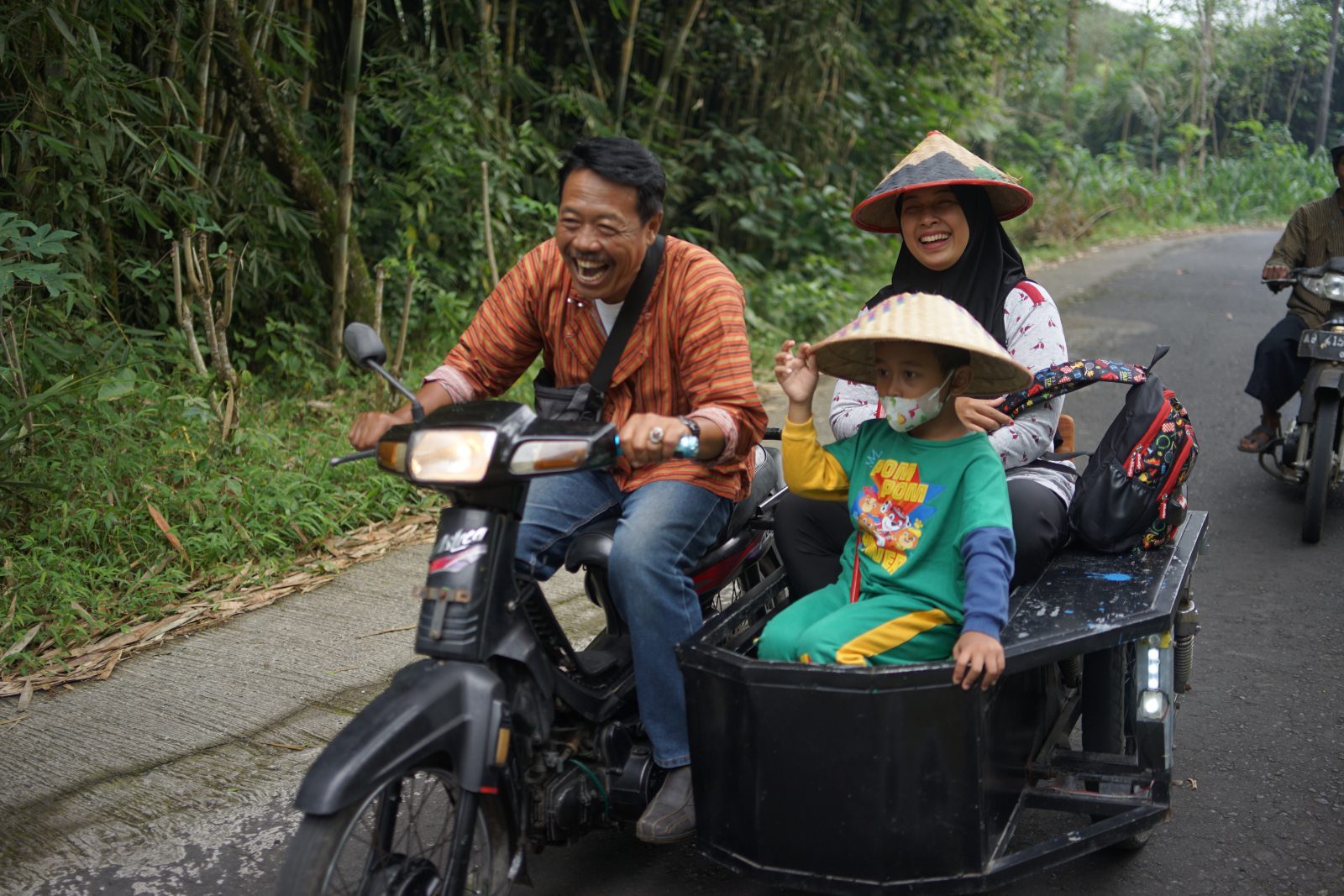 Hiking & Boping Insan Wisata Kids